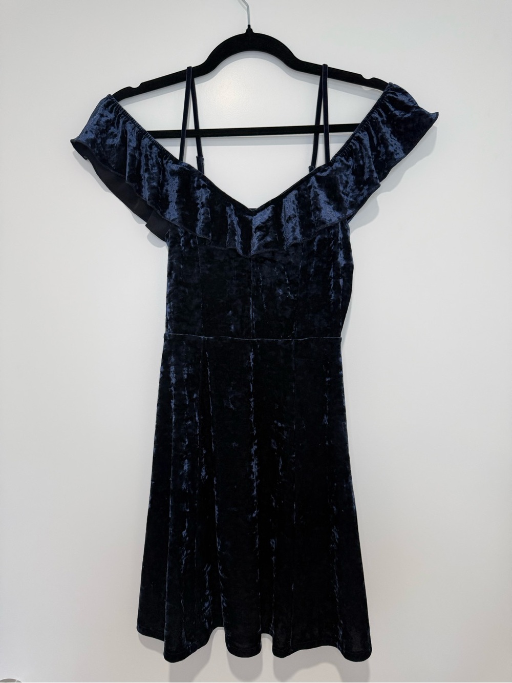 NWT American Eagle Outfitters Navy Velvet Off The Shoulder Ruffle Dress
